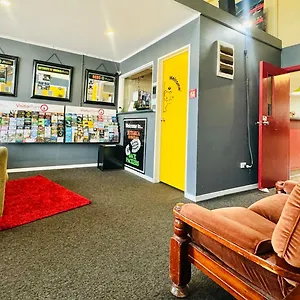 Hostal Downtown Backpackers